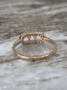Anillo Elegante de Aniversario para Mujer con Diamante Cultivado en Laboratorio, Certificado IGI, 1.44 Ct, Oro Rosa, Halo Ovalado Abierto y Banda Pavé - Product Image 4