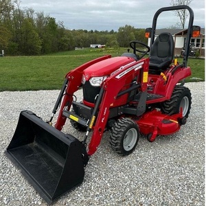 Tracteur compact Massey Ferguson GC1725M avec transmission intégrale, performances puissantes, design polyvalent et utilitaire - Product Image 1