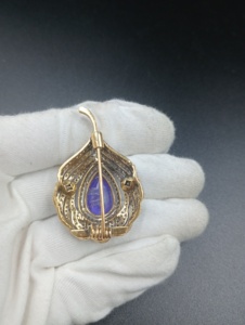 Broche de doble capa morado con diseño de hojas de metal plateado y capas de oro, broche de joyería artesanal de alta gama, ideal para regalo. - Product Image 4
