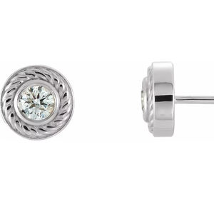 Boucles d'oreilles clous en or 18 carats avec diamant de laboratoire taille ronde et halo en forme de corde - Product Image 1