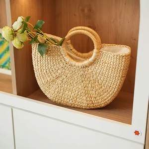 กระเป๋าดีไซน์เนอร์จากผ้าผักตบชวาสำหรับผู้หญิง กระเป๋าถือจากเส้นใยธรรมชาติสำหรับแบรนด์แฟชั่นบูติกและไลฟ์สไตล์รักษ์โลก - Product Image 5