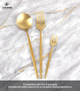 Ensemble de couverts de luxe en acier inoxydable plaqué or 24 pièces avec fourchettes et cuillères pour des dîners élégants - Product Image 5