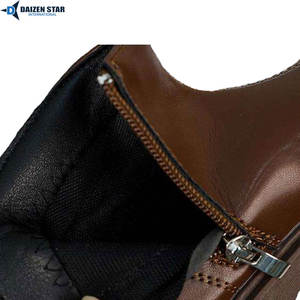 รองเท้าบูทนักเรียนแบบขายส่ง สวมใส่สบาย น้ำหนักเบา เหมาะสำหรับใส่ทุกวัน - Product Image 5