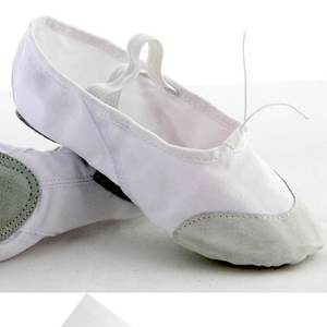 Chaussures de danse plates en satin doux jetables et pliables pour filles et femmes, vente en gros OEM 2022 - Product Image 6