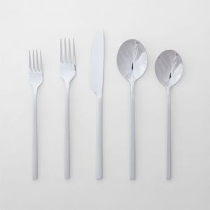 Ensemble de couverts en acier inoxydable robuste, ustensiles solides, idéal pour une utilisation fréquente dans les restaurants, la restauration et les cuisines domestiques. - Product Image 2