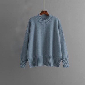 เสื้อสเวตเตอร์ไหมพรมถักทรงโอเวอร์ไซส์ สีพื้น คอกลม แขนยาว สไตล์ลำลอง ใส่ได้ทั้งชายและหญิง สำหรับฤดูใบไม้ร่วงและฤดูหนาว ผ้าไม่เป็นขุย ผลิตจากอะคริลิก 100% รุ่น K - Product Image 3