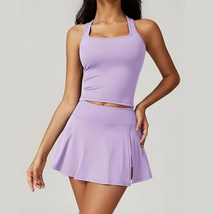 Ensemble de tenue de tennis pour femmes, chemise et jupe athlétiques, vêtements de sport haut de gamme pour l'entraînement, la pratique et la compétition professionnelle - Product Image 3