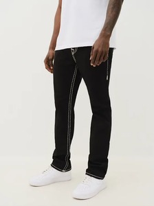 Jeans en denim noir slim fit pour homme avec surpiqûres blanches, style streetwear décontracté, 100% coton, séchage rapide - Product Image 3