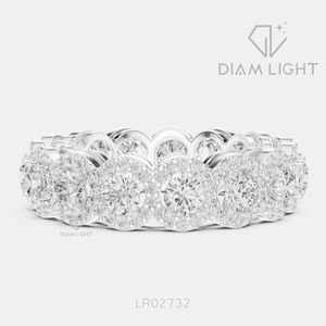 Bague de fiançailles de luxe en or blanc 14 carats avec diamant de laboratoire certifié IGI 3,203 carats, taille ronde, F+ VS+, pavé - Product Image 1