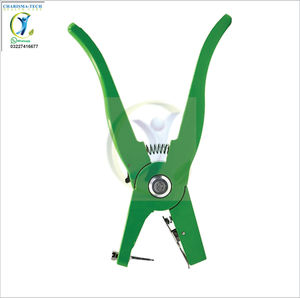 Alicates Aplicadores de Etiquetas de Oreja Veterinarias Ajustables de Alta Calidad para la Identificación de Ganado Vacuno, Ovino y Caprino - Product Image 3