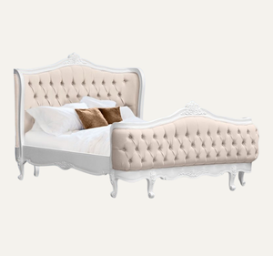 Cama Tapizada Clásica de Estilo Europeo con Cabecera Acolchada Suave, Estructura de Madera de Caoba y Tapicería de Tela - Product Image 1