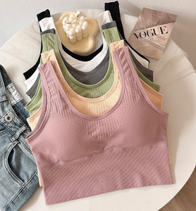 Ensemble de yoga et fitness 2 pièces couleur unie à prix abordable - Tenue de sport taille haute à bretelles croisées pour sculpter et étirer - Product Image 6