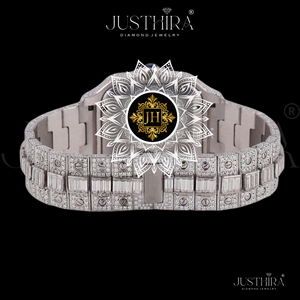 Reloj de cuarzo con diamante moissanita de alta calidad y cristal de zafiro, reloj de pulsera de lujo de acero inoxidable disponible para la venta - Product Image 4