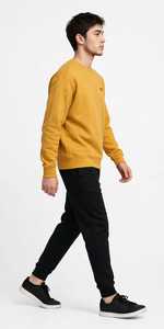 Sweat-shirt col rond jaune moutarde pour homme, coupe décontractée, tricot uni, pull à manches longues, haut d'automne - Product Image 2
