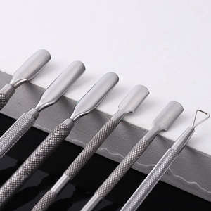 ANAAIF ENTERPRISES Empujador de Cutículas de Doble Punta de Acero Inoxidable con Logotipo Personalizable para Manicura y Eliminación de Piel Muerta - Product Image 2