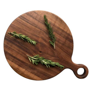 Tabla de pizza de madera con asa, tabla redonda de madera maciza para servir pizza, tabla de cortar para cocina, para uso doméstico y en restaurantes - Product Image 1