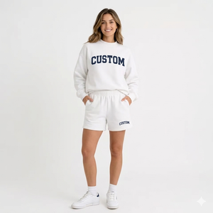 Ensemble col roulé et short pour femme, hiver, couleur unie, inspiré des looks décontractés des modèles, offrant une tenue naturellement élégante et décontractée - Product Image 1