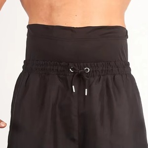 Shorts Awrah pour hommes, couleur unie, écologiques, séchage rapide, vêtements de sport islamiques modestes, respirants, extensibles, pour l'entraînement et le sport - Product Image 2
