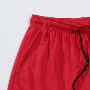 Shorts pour hommes en coton mélangé respirant, taille mi-haute, style streetwear, avec logo personnalisé imprimé, pour adultes, fabriqués au Pakistan - Product Image 3