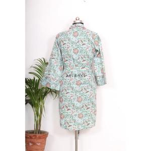 Chemise Kimono Longue Bohème Indienne pour Femme – Vêtement de Nuit Élégant en Coton avec Ceinture à Nouer et Boutons Décoratifs – Coupe Ample et Confortable - Product Image 6