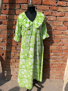 Vestido Maxi de Algodón Indio con Estampado de Bloques, Túnica India con Estampado a Mano, Vestido con Cuello en V, Manga Larga, Estampado Floral, Vestido Largo Maxi - Product Image 3