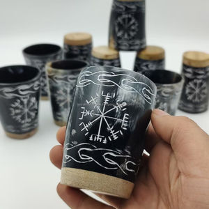 Cuerno para Beber con Diseño Grabado a Mano en Blanco, Cuerno para Beber Artesanal Único de la India - Product Image 1