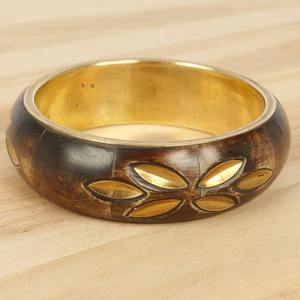 Pulsera de Latón con Incrustaciones de Hueso de Diseño Vintage, para Uso en Festivales Étnicos - Product Image 1