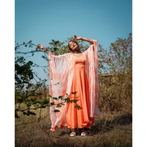 Robe maxi bohème pour femmes, robe kaftan décontractée, confortable, luxueuse, en mousseline de soie douce et respirante, idéale pour la plage et les soirées - Product Image 4