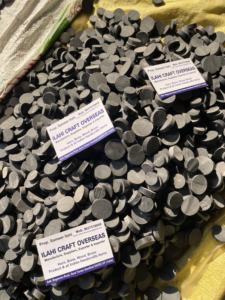 Boutons en corne de buffle en gros, noirs, tailles 16mm/19mm/21mm/23mm/26mm/29mm/31mm pour accessoires vestimentaires - Product Image 4