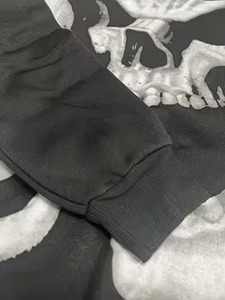 เสื้อฮู้ดพิมพ์ลายโครงกระดูกสไตล์โกธิคพังก์ สตรีทแวร์ วินเทจ สีดำฟอก ทรงโอเวอร์ไซส์ สำหรับผู้ชาย พิมพ์ลายหัวกะโหลก - Product Image 4