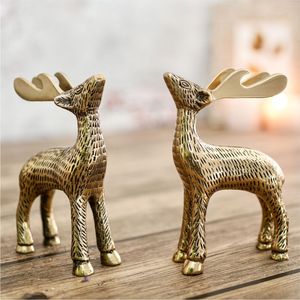 Sculpture de renne en laiton artisanale en gros, figurine de cerf en métal de luxe, statue animale, décoration d'intérieur, ornement de table pour salon - Product Image 1
