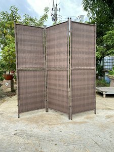 Paravent de jardin pliant classique en rotin PE de haute qualité, résistant aux intempéries, avec structure en acier pour hôtel et terrasse extérieure - Product Image 3