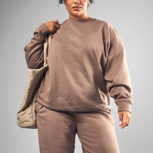 Sweat-shirt en velours de coton pour femme, vente en gros, OEM ODM, directement de l'usine, fabricant de vêtements haut de gamme, décontracté, à manches bouffantes et col rond - Product Image 3