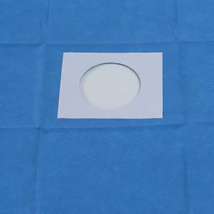 Drap Fenêtré Respirant Bleu pour Soins de Santé, 80 x 80 cm, Stérilisation au Gaz d'Oxyde d'Éthylène (EO) Classe I, CE MDR, pour Adultes - Product Image 4