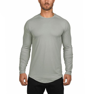 T-shirt Homme Col Rond Manches Longues Coupe Musclée Ourlet Courbé Blanc Uni Simple Tendance Qualité Supérieure Vente en Gros pour l'Extérieur - Product Image 3