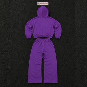 Ensemble de survêtement violet premium, sweat à capuche oversize avec pantalon cargo à clous, tenue streetwear unisexe, style urbain vibrant - Product Image 6