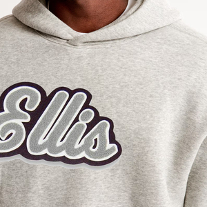 Sudadera con Capucha Estampada Gris Oversize de Forro Polar Casual Unisex para Otoño con Bolsillos Diseño de Corte Regular - Product Image 5