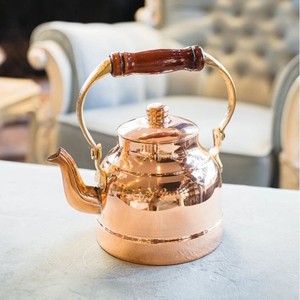 Bouilloire à thé en cuivre multifonctionnelle, finition mate avec poignée, design artisanal pour faire bouillir de l'eau, servir du thé et décorer la maison - Product Image 2