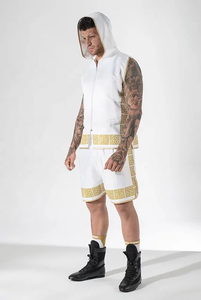 Shorts de boxe Muay Thai en satin personnalisés Vivouge Industries avec broderie dorée, durables, 100 % polyester, vente en gros, usine OEM - Product Image 5