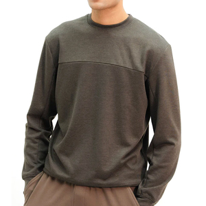 เสื้อสเวตเชิ้ตคอกลมผู้ชาย ทรงปกติ สีพื้น ผ้าถักโพลีเอสเตอร์ สวมใส่สบาย สไตล์ลำลองสำหรับฤดูใบไม้ร่วง ดีไซน์ระบายอากาศได้ดี - Product Image 1