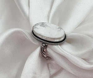 Natural White Howlite Oval <b>Silver</b> Plated <b>Ring</b> Handmade Statement Gemstone <b>Adjustable</b> Boho Fashion <b>Ring</b> for Women - Product Image 3