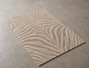 Alfombra Moderna Verde Hecha a Mano con Diseño Animal, Antideslizante, de Lana Gruesa, Acolchada, de Pelo Medio, Ecológica y Apta para Mascotas - Product Image 1
