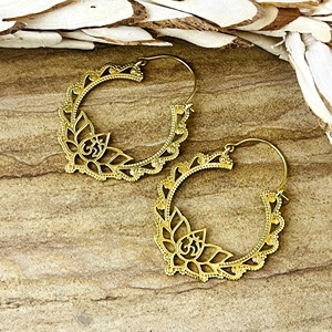 Boucles d'oreilles Bohème Tendance en Laiton Plaqué Or 18 carats pour Femme, Motifs Lotus, Filigrane, Om, Floraux et Géométriques, pour Vente en Gros/OEM/ODM - Product Image 6