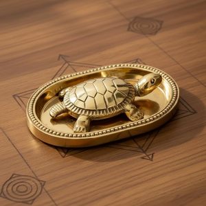 Tortuga de Latón para Vastu y Feng Shui con Placa de Latón, Tortuga de la Suerte para la Riqueza, la Prosperidad y la Protección, Artículo Decorativo de Buena Suerte - Product Image 1