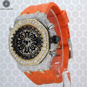 Montre de luxe pour homme en acier inoxydable de qualité supérieure, sertie de diamants Moissanite, idéale pour les affaires et les soirées, disponible à la vente. - Product Image 3