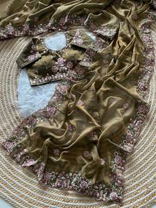 Sari en tissu de soie pure, léger, pour occasions spéciales, tenue décontractée, tenue de cérémonie, sari traditionnel - Product Image 2