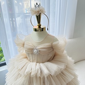 Vestido de Princesa de Tul Largo con Capas para Niñas, con Mangas con Volantes y Detalles Brillantes, Elegante para Fiestas, Venta al Por Mayor OEM - Product Image 4