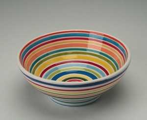 Bol en céramique rond avec des rayures arc-en-ciel, design moderne peint à la main, plat à soupe - Product Image 4