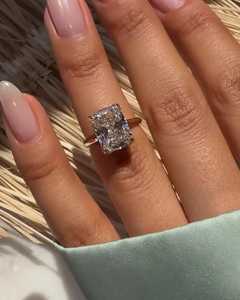 Anillo de compromiso de diamante cultivado en laboratorio de 5 quilates con corte cojín, oro macizo de 14K, diseño de hoja inspirado en la naturaleza, estilo clásico Shan, joyería. - Product Image 3