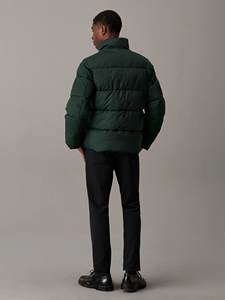 Veste matelassée streetwear en toile avec logo personnalisé, motif Forêt Nocturne, col montant, poignets en tricot côtelé, grandes poches chauffe-mains pour homme - Product Image 3